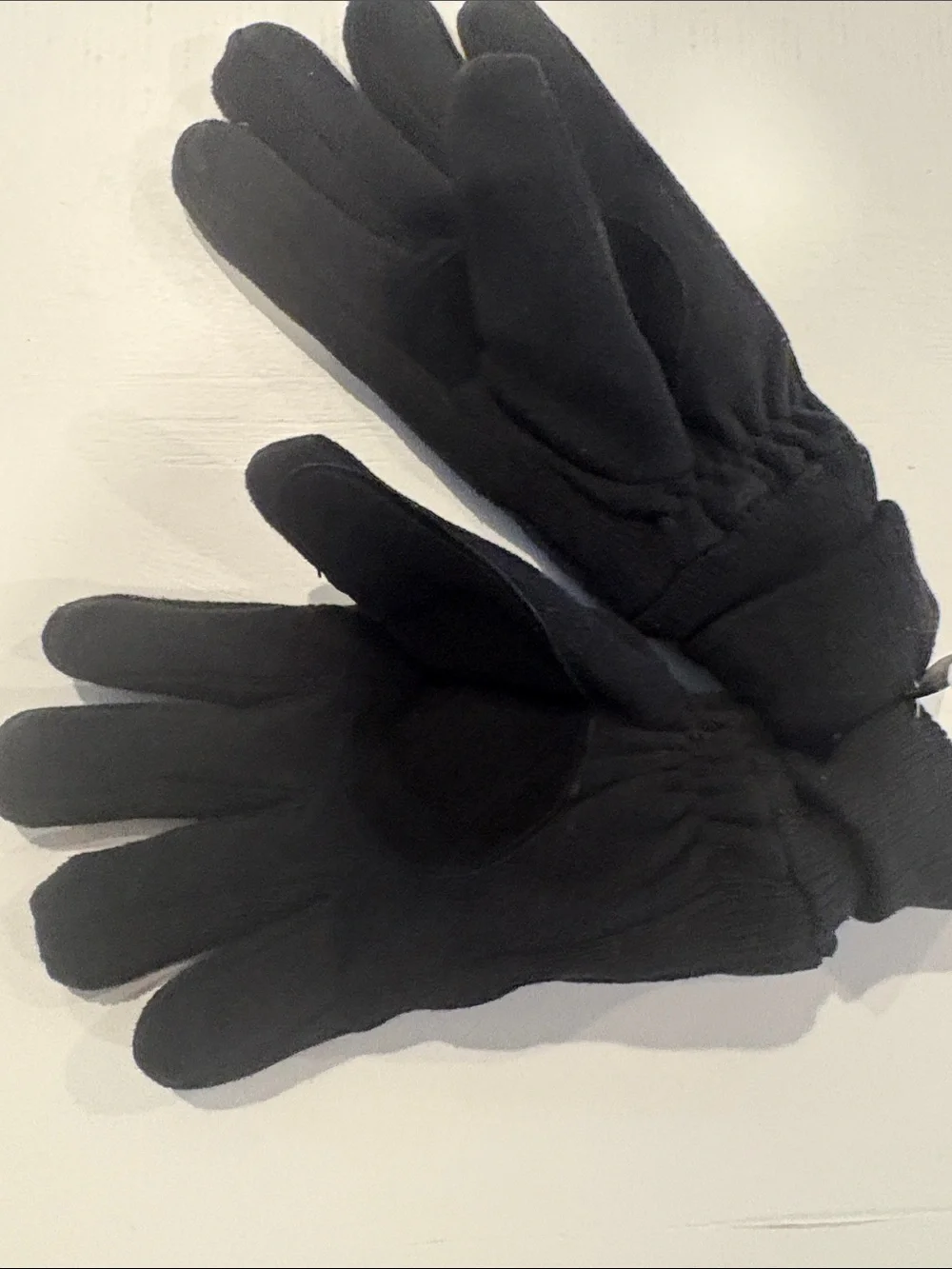 UGG Women’s Black Knit Logo Cuff Gloves